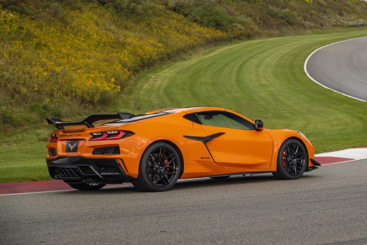 2023-Chevrolet-Corvette-Z06-Coupe-Z07-performance-package-Amplify-Orange-Tintcoat-exterior-024-rear-three-quarters-720x480.jpg