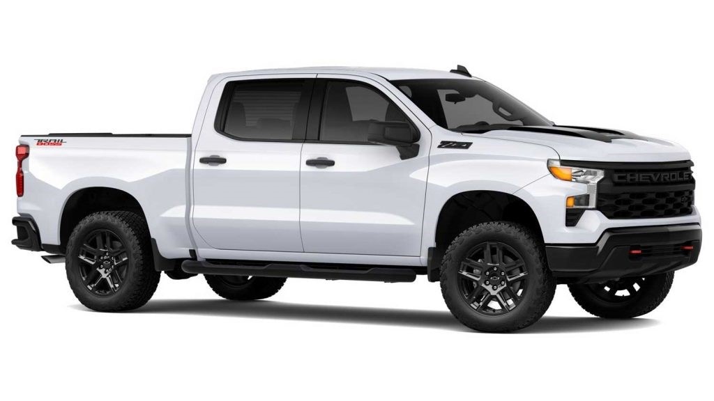 blackout silverado.jpg