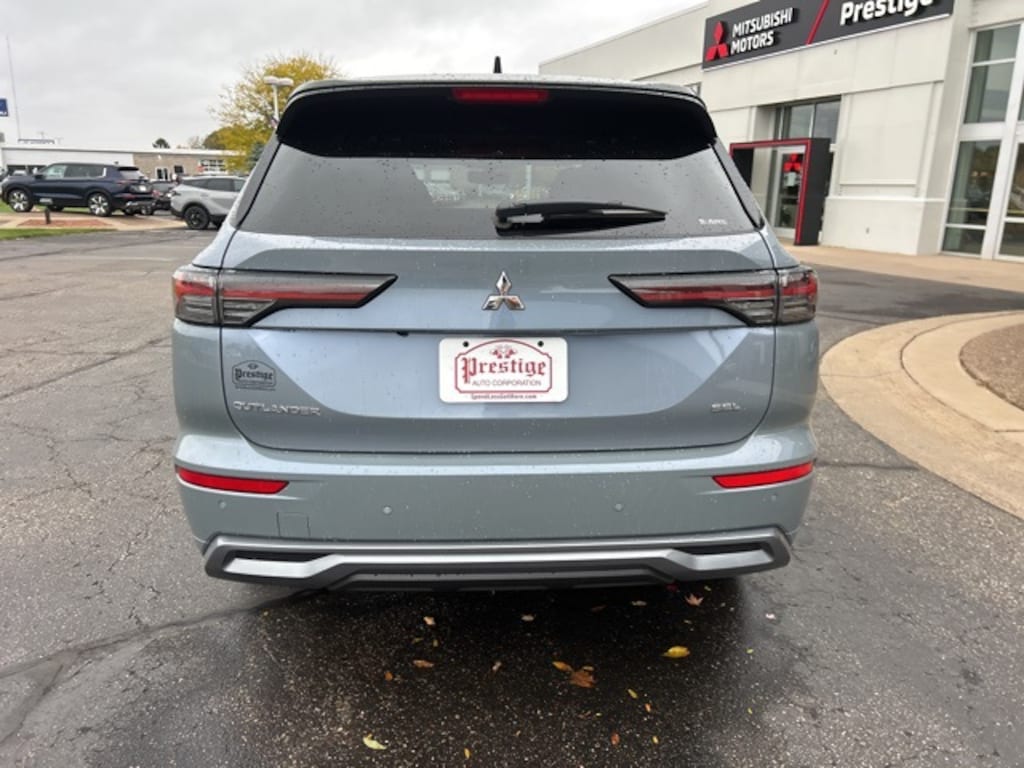 New 2025 Mitsubishi Outlander SEL SUV