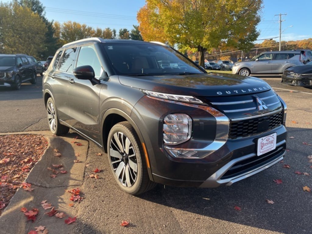 New 2025 Mitsubishi Outlander SEL SUV
