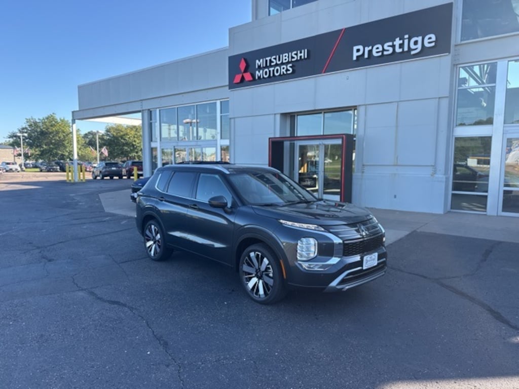 New 2025 Mitsubishi Outlander SEL SUV