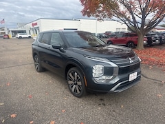 2025 Mitsubishi Outlander SE SUV