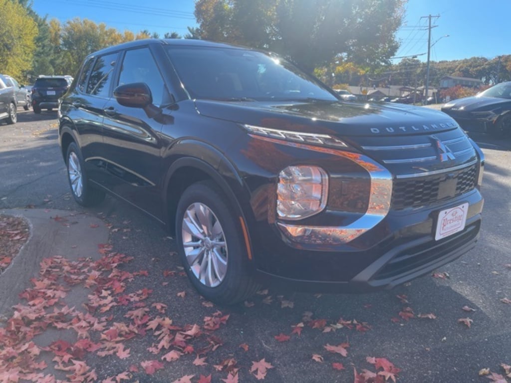New 2025 Mitsubishi Outlander ES SUV