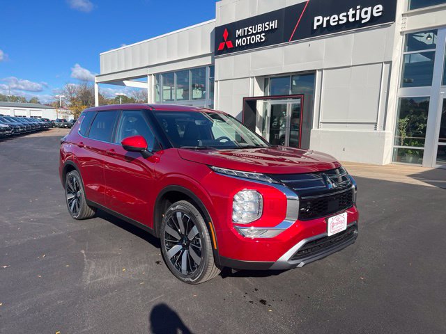New 2026 Mitsubishi Outlander SE SUV