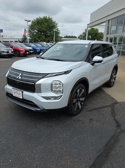 2025 Mitsubishi Outlander SE SUV