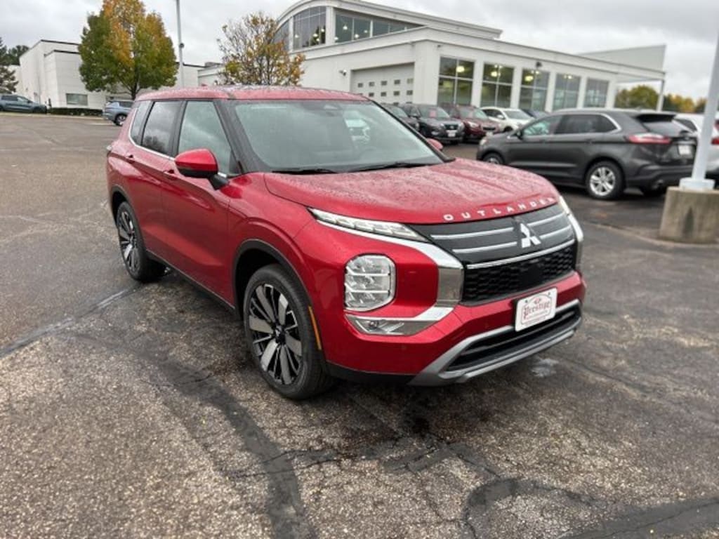New 2025 Mitsubishi Outlander SE SUV