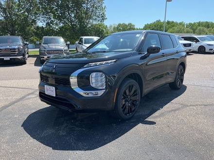 2026 Mitsubishi Outlander LE SUV