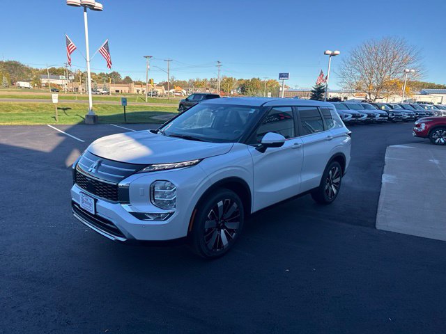 New 2026 Mitsubishi Outlander SE SUV