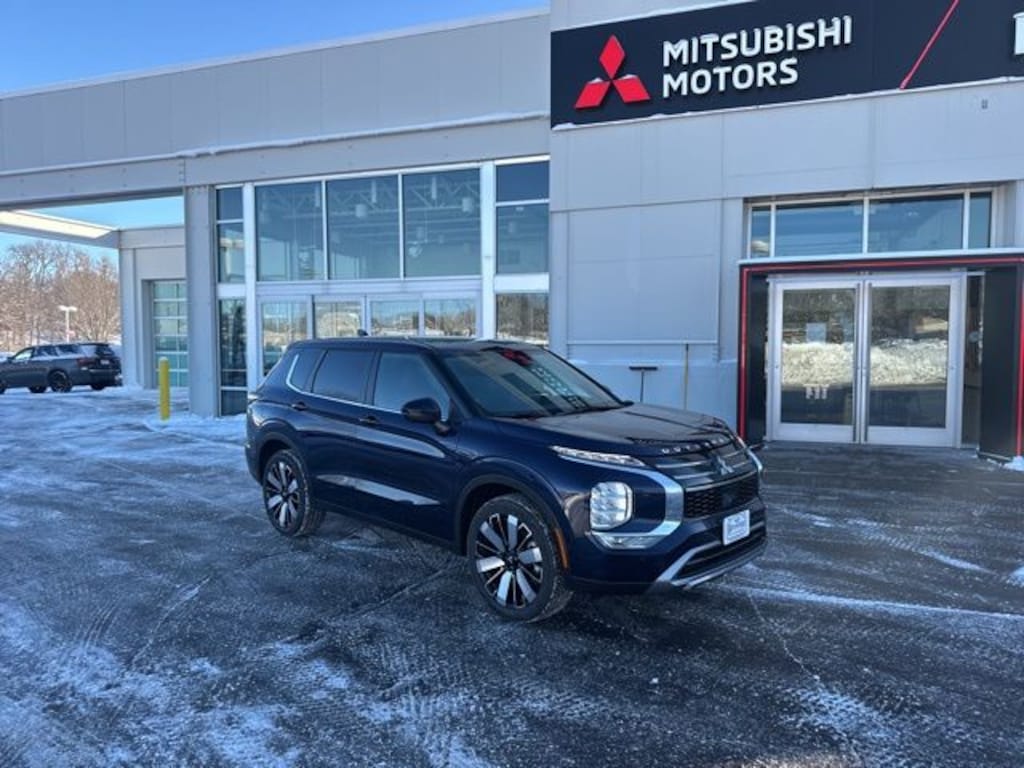 New 2025 Mitsubishi Outlander SE SUV