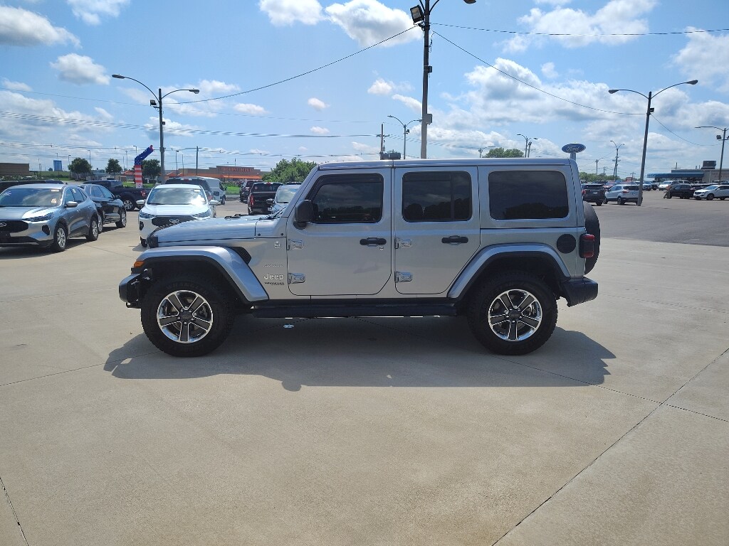 Used 2018 Jeep Wrangler Sahara SUV
