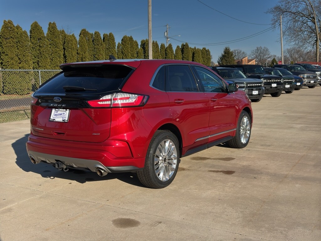 Used 2022 Ford Edge Titanium SUV