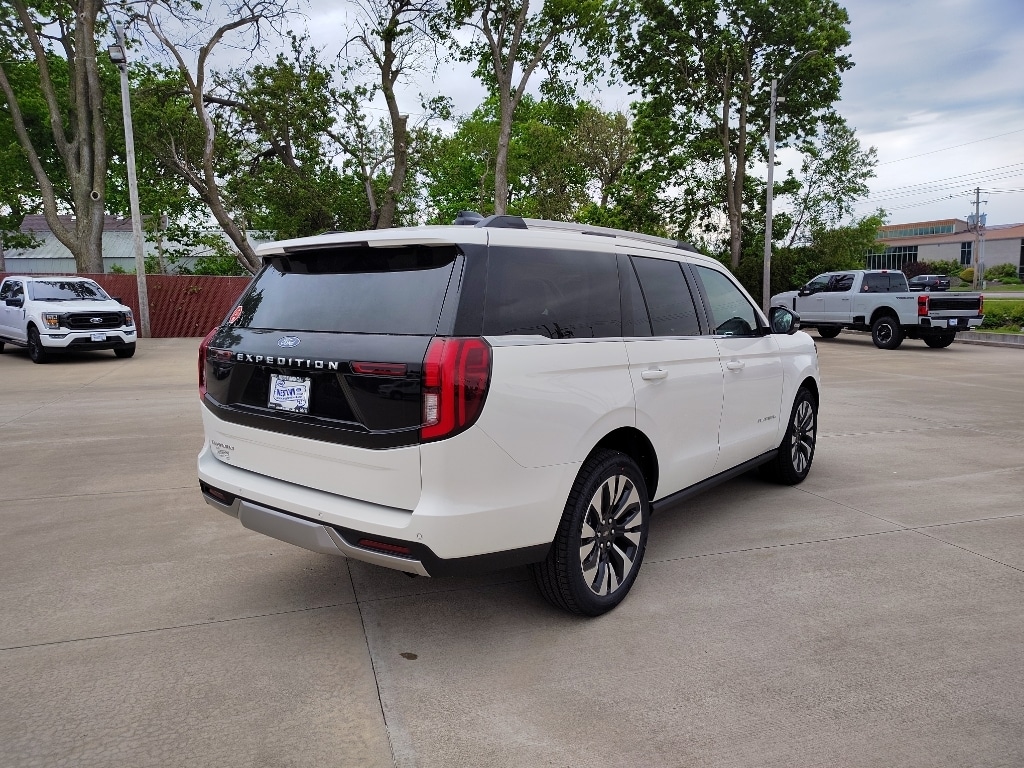 New 2026 Ford Expedition Platinum SUV