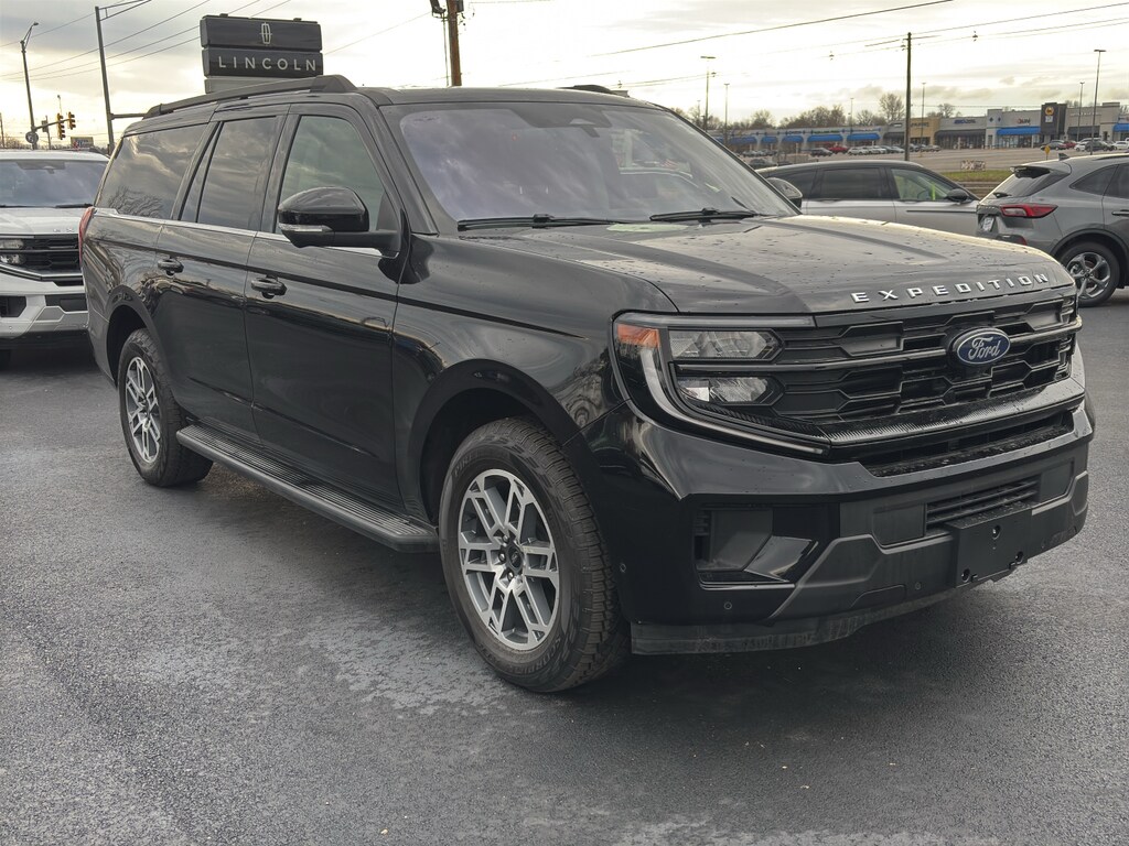 Used 2025 Ford Expedition MAX Active SUV