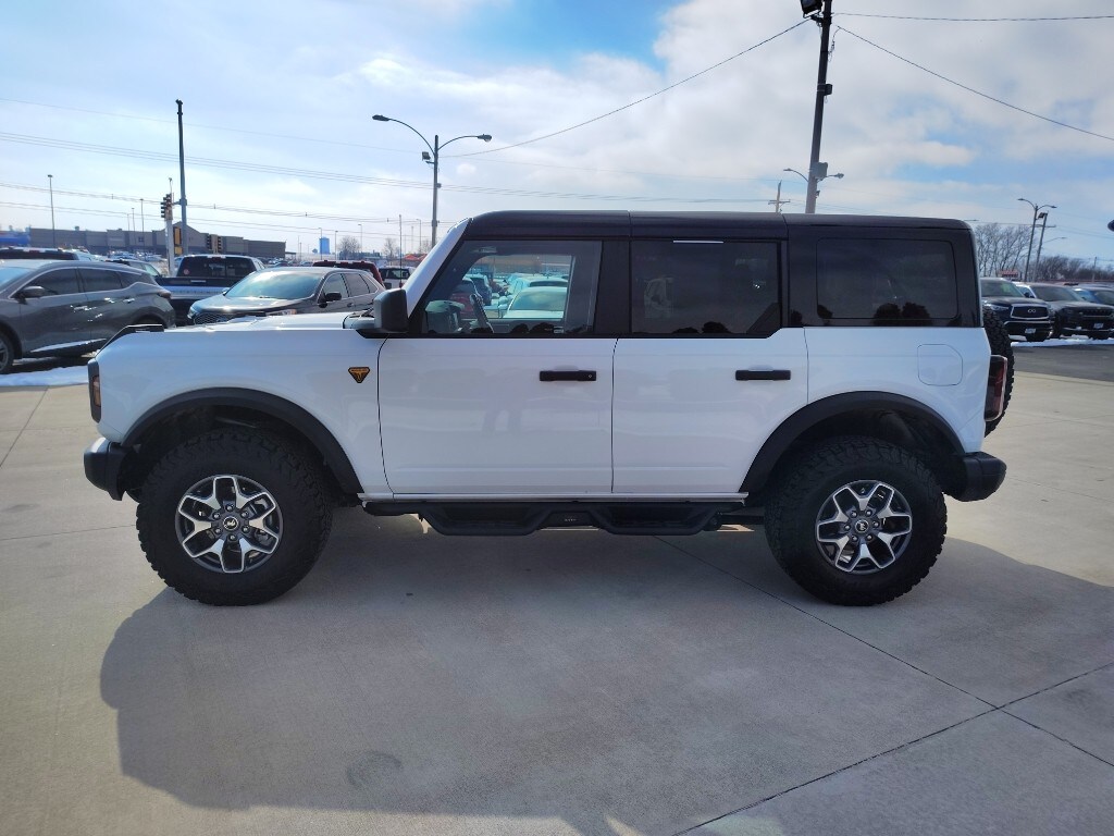 Used 2025 Ford Bronco Badlands SUV