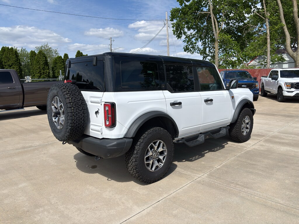 Used 2025 Ford Bronco Badlands SUV