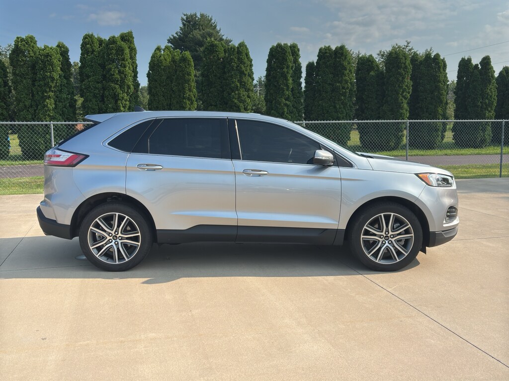 Used 2024 Ford Edge Titanium SUV