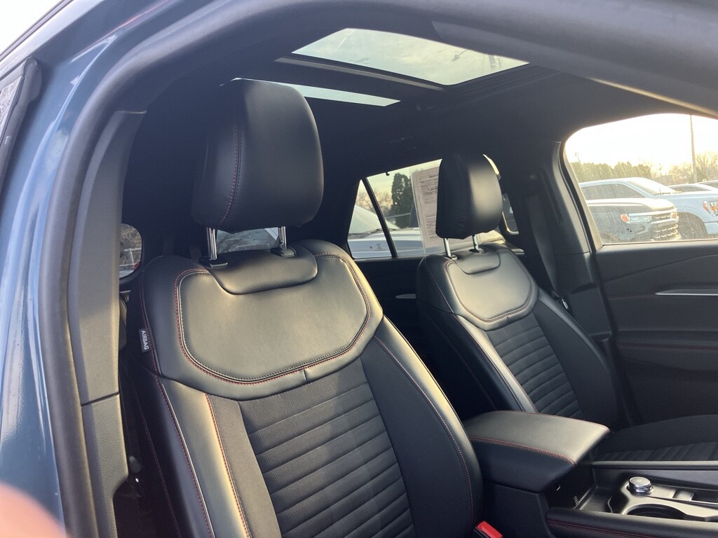 Used 2025 Ford Explorer ST-Line SUV