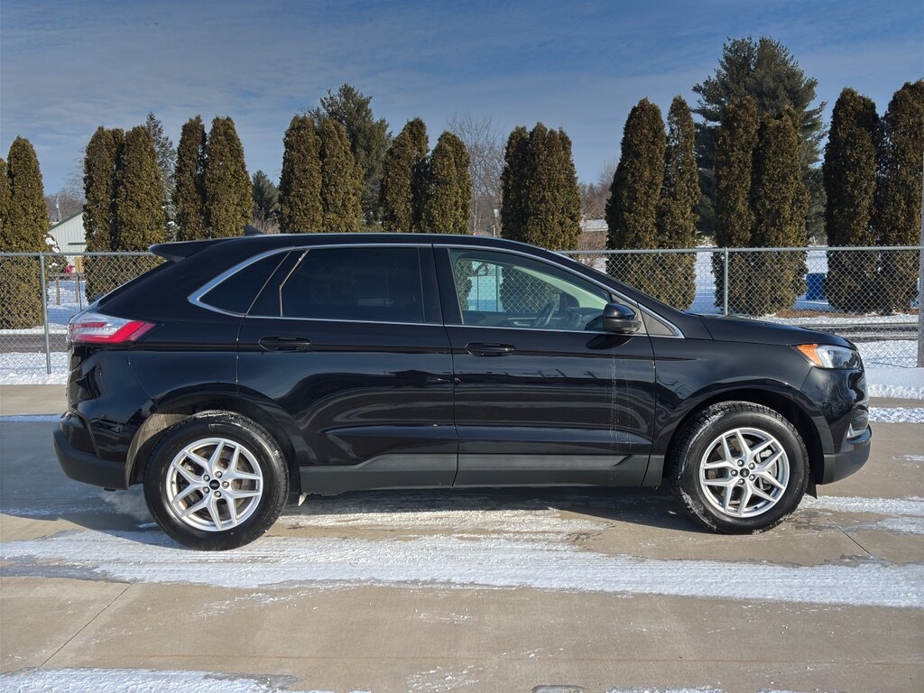 Used 2024 Ford Edge SEL SUV