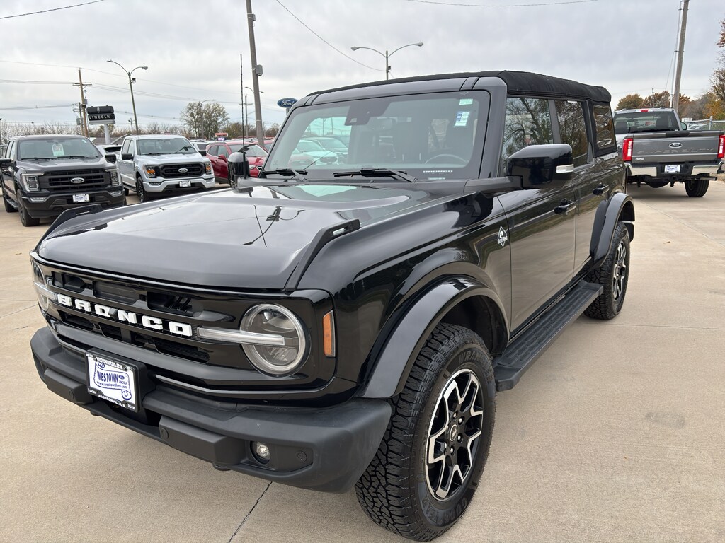 Used 2023 Ford Bronco Outer Banks SUV