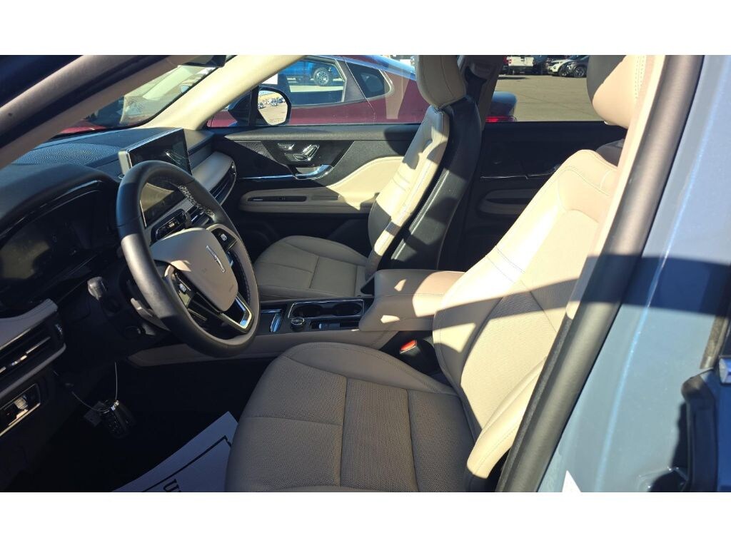 Used 2025 Lincoln Corsair Premiere SUV