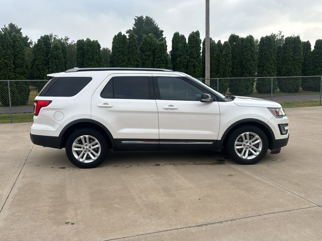 Used 2017 Ford Explorer XLT SUV