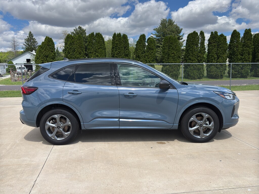 Used 2024 Ford Escape ST-Line SUV