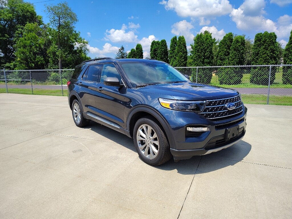 Used 2024 Ford Explorer XLT SUV