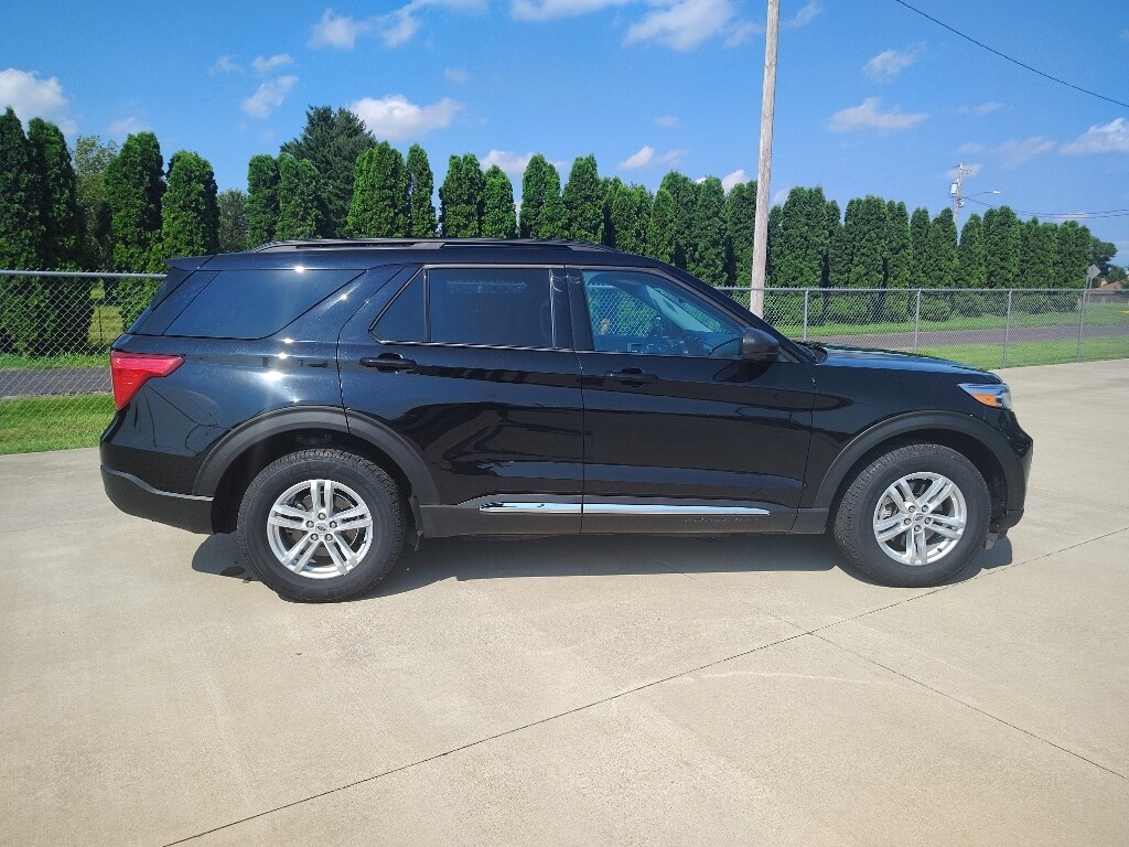 Used 2024 Ford Explorer XLT SUV