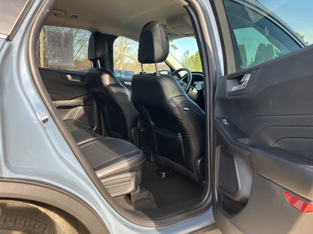 Used 2025 Ford Escape Platinum SUV