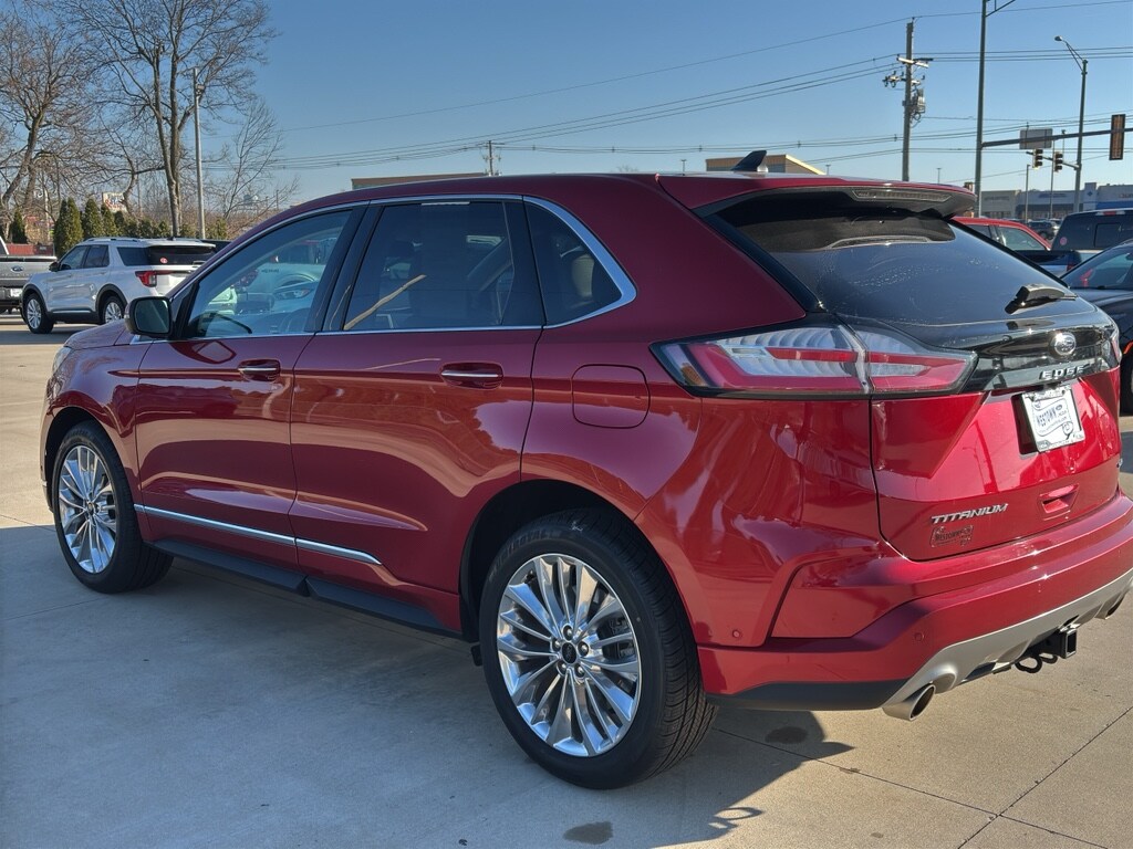 Used 2022 Ford Edge Titanium SUV