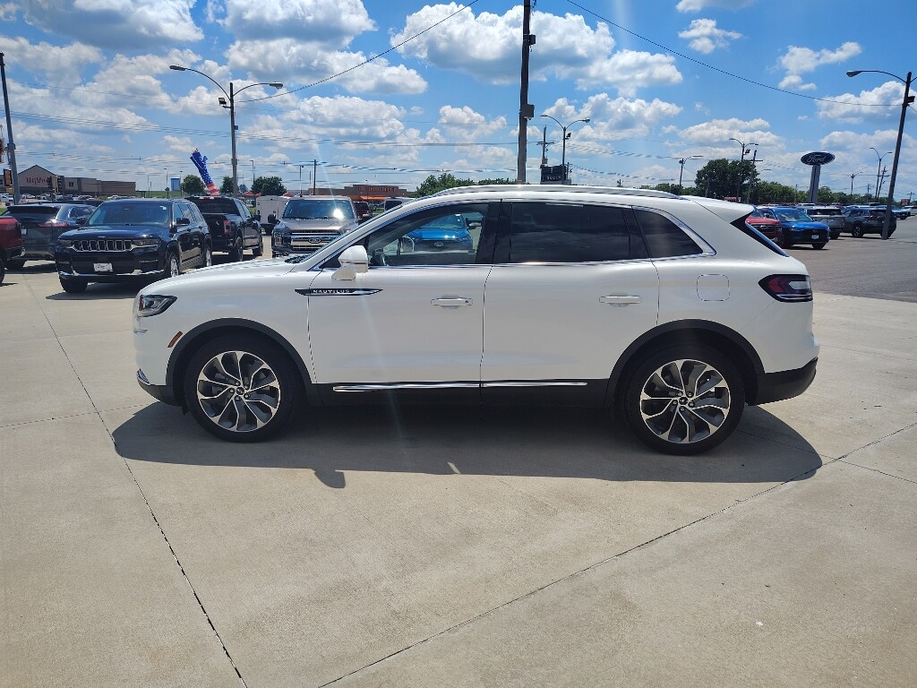 Used 2022 Lincoln Nautilus Reserve SUV
