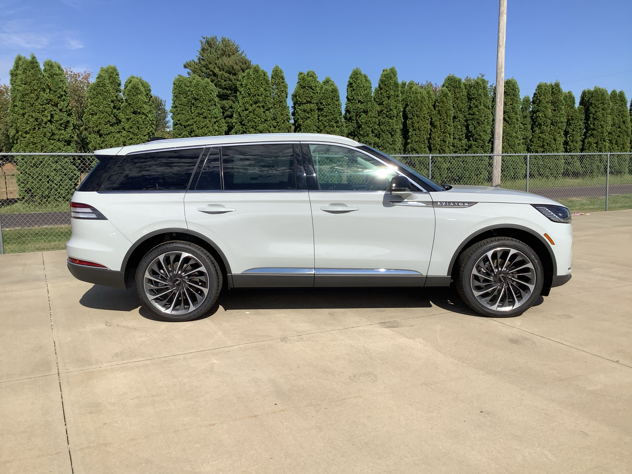 New 2027 Lincoln Aviator Reserve SUV