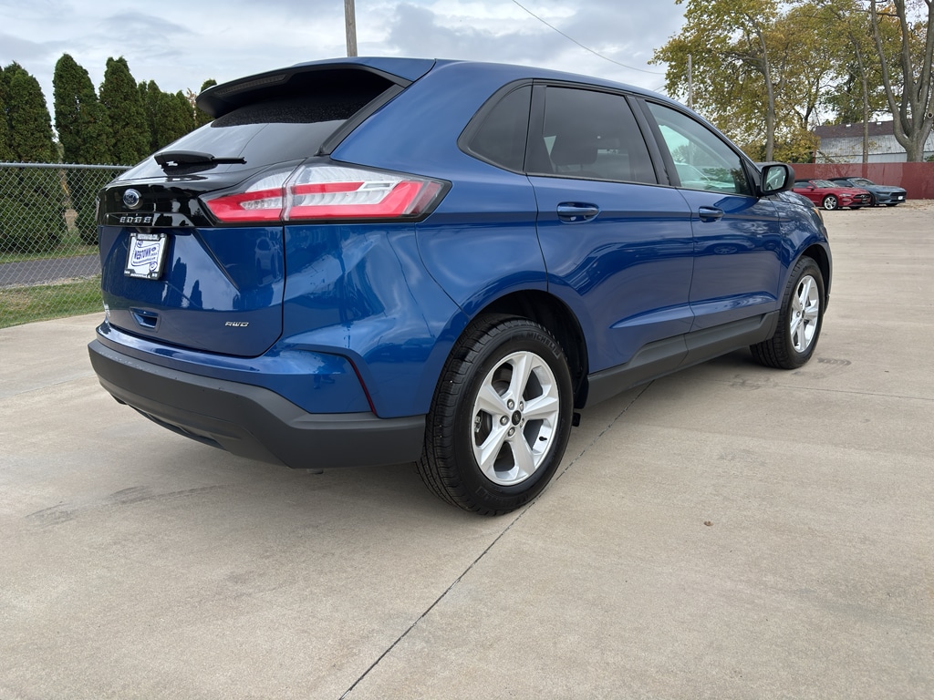 Used 2024 Ford Edge SE SUV