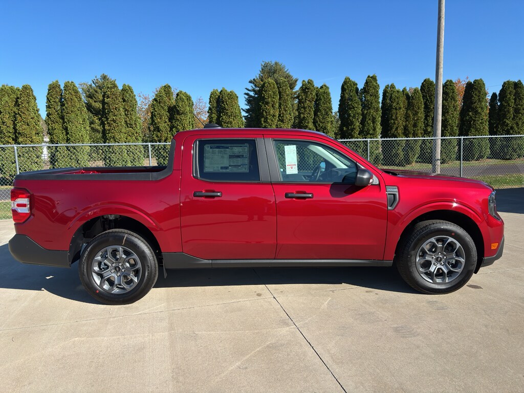 New 2025 Ford Maverick XLT Truck SuperCrew