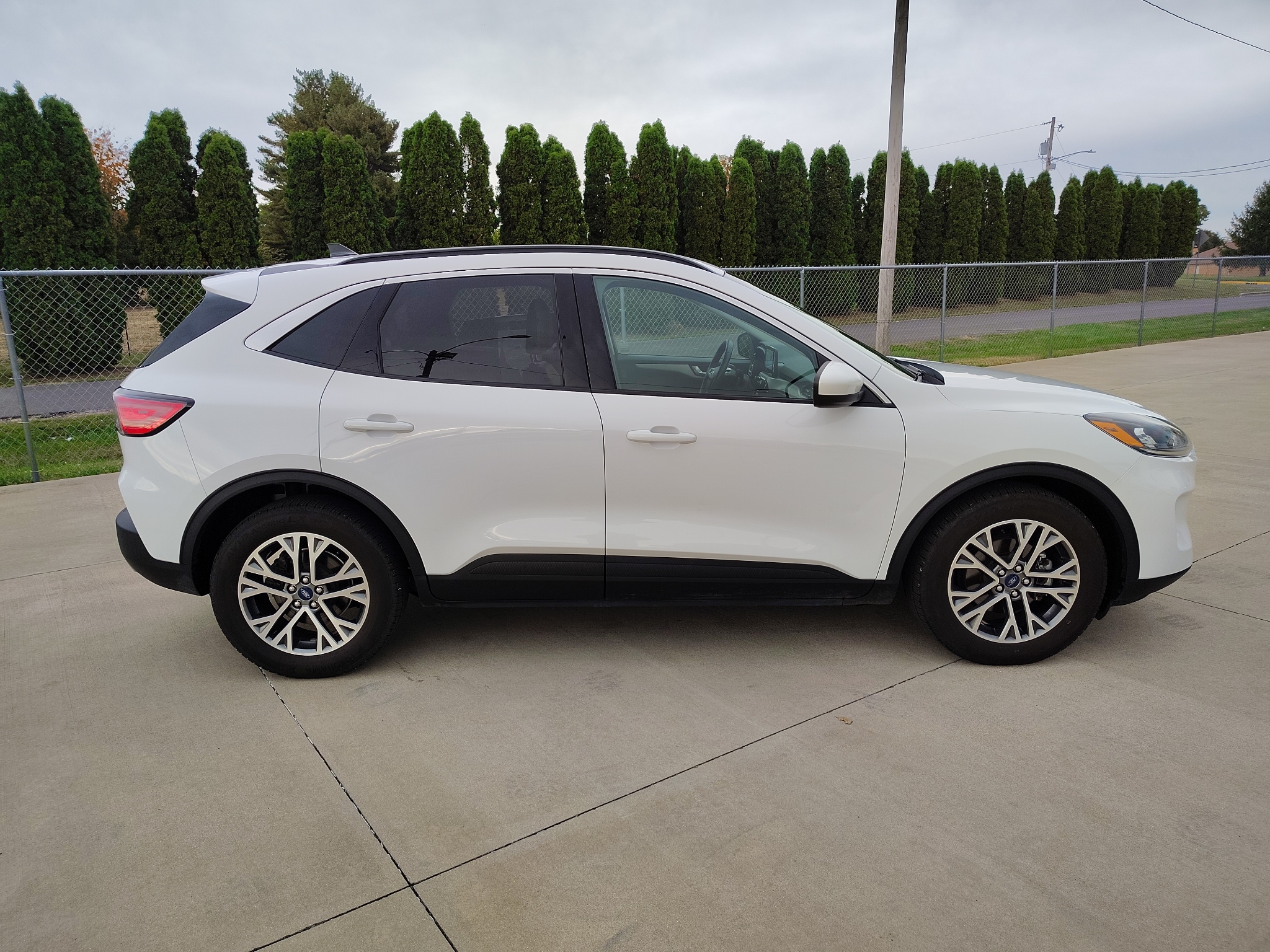 Used 2021 Ford Escape Hybrid SEL Hybrid SUV