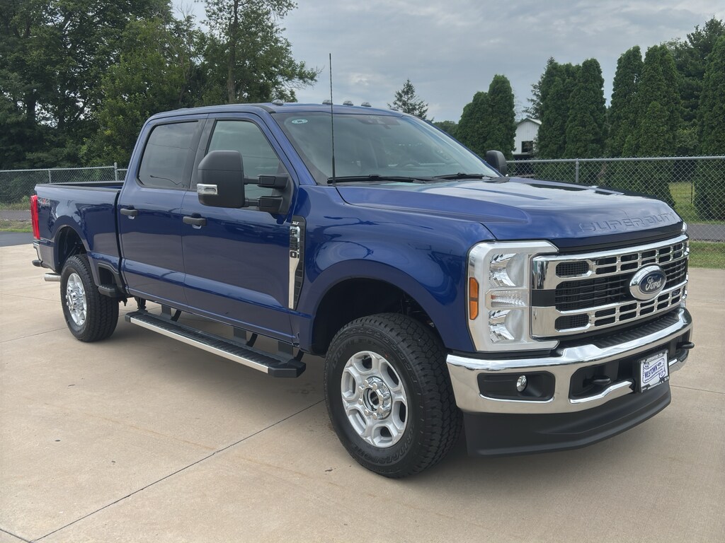 New 2026 Ford F-250 XLT Truck Crew Cab