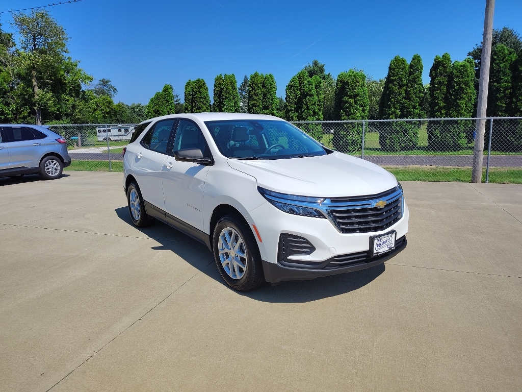 Used 2023 Chevrolet Equinox LS SUV