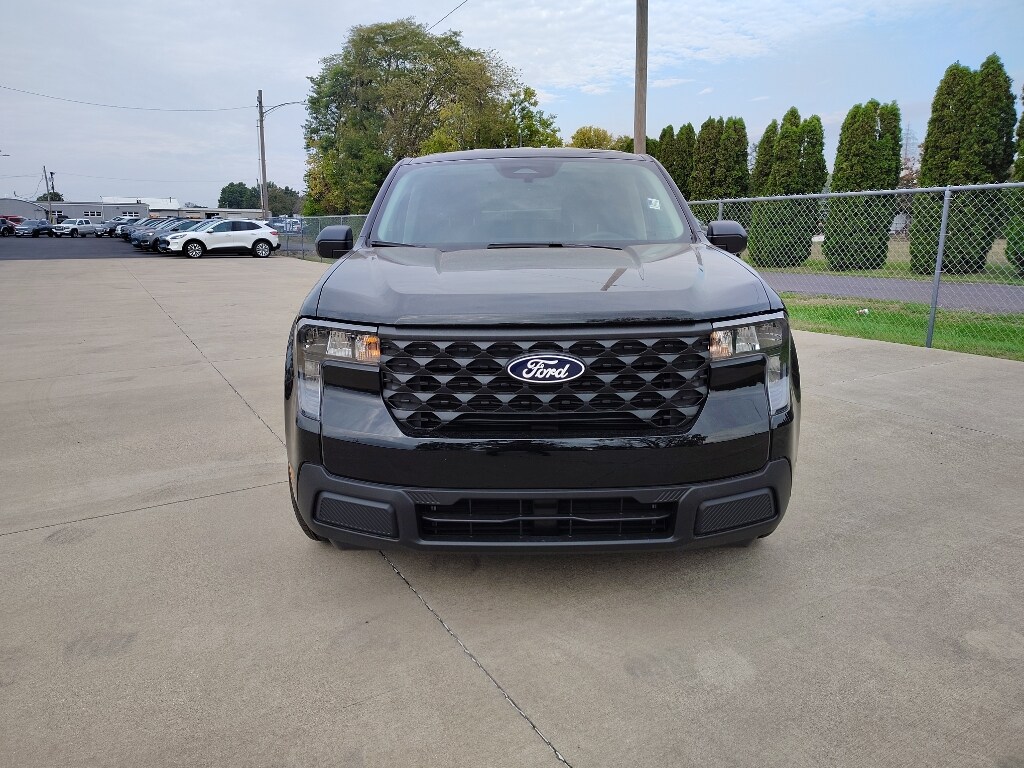 2025 Ford Maverick XL photo 2