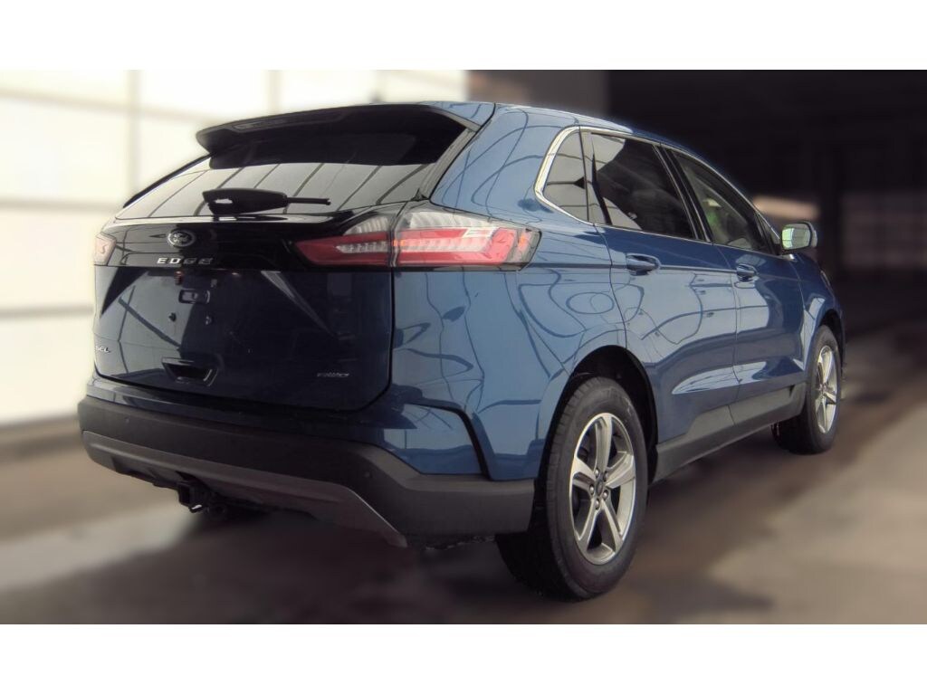 Used 2024 Ford Edge SEL SUV