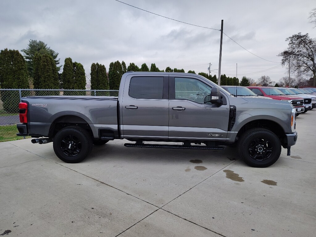 Used 2023 Ford F-350 XLT Truck Crew Cab