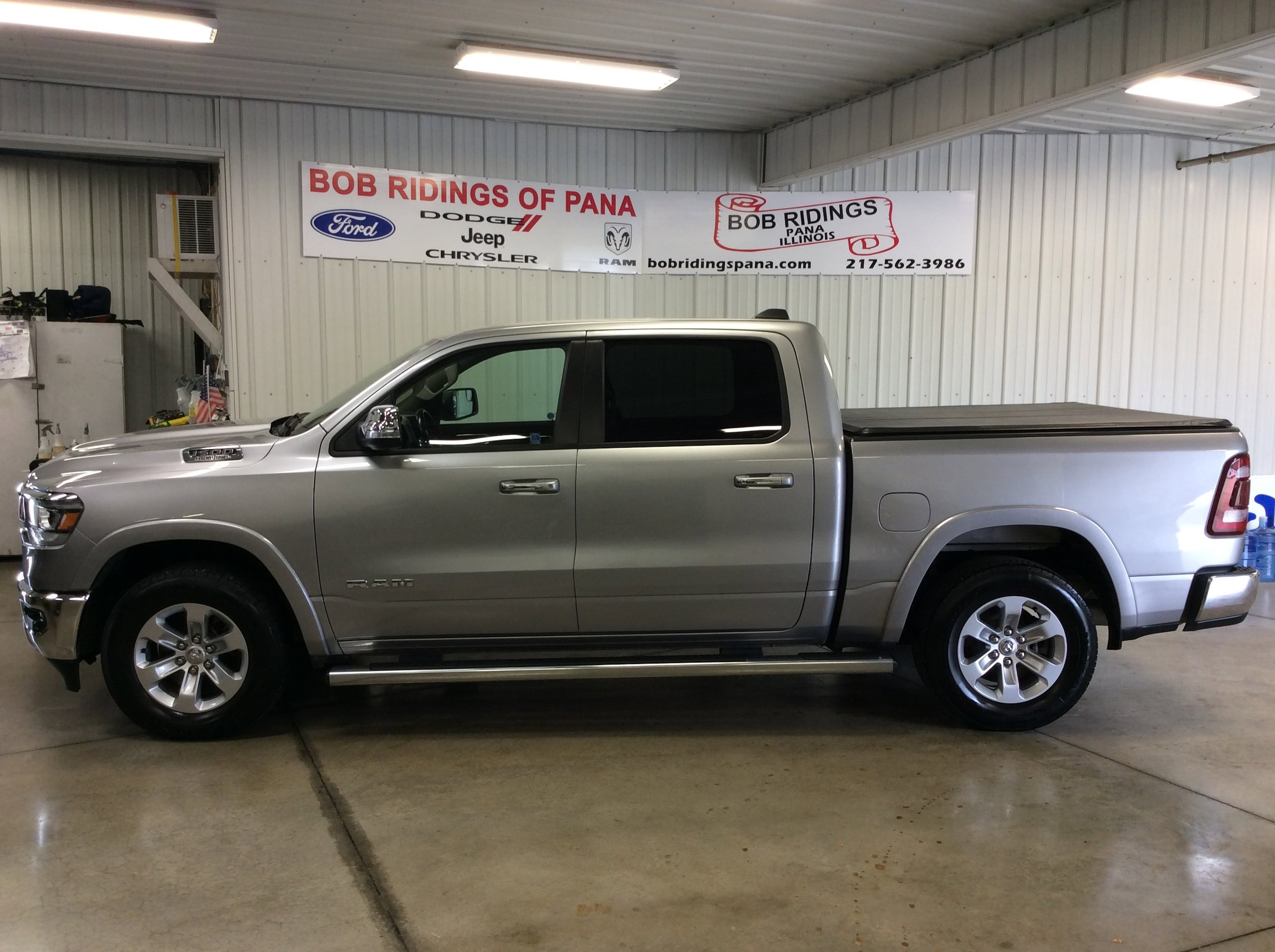 Used 2020 RAM Ram 1500 Pickup Laramie with VIN 1C6SRFJT8LN418590 for sale in Pana, IL