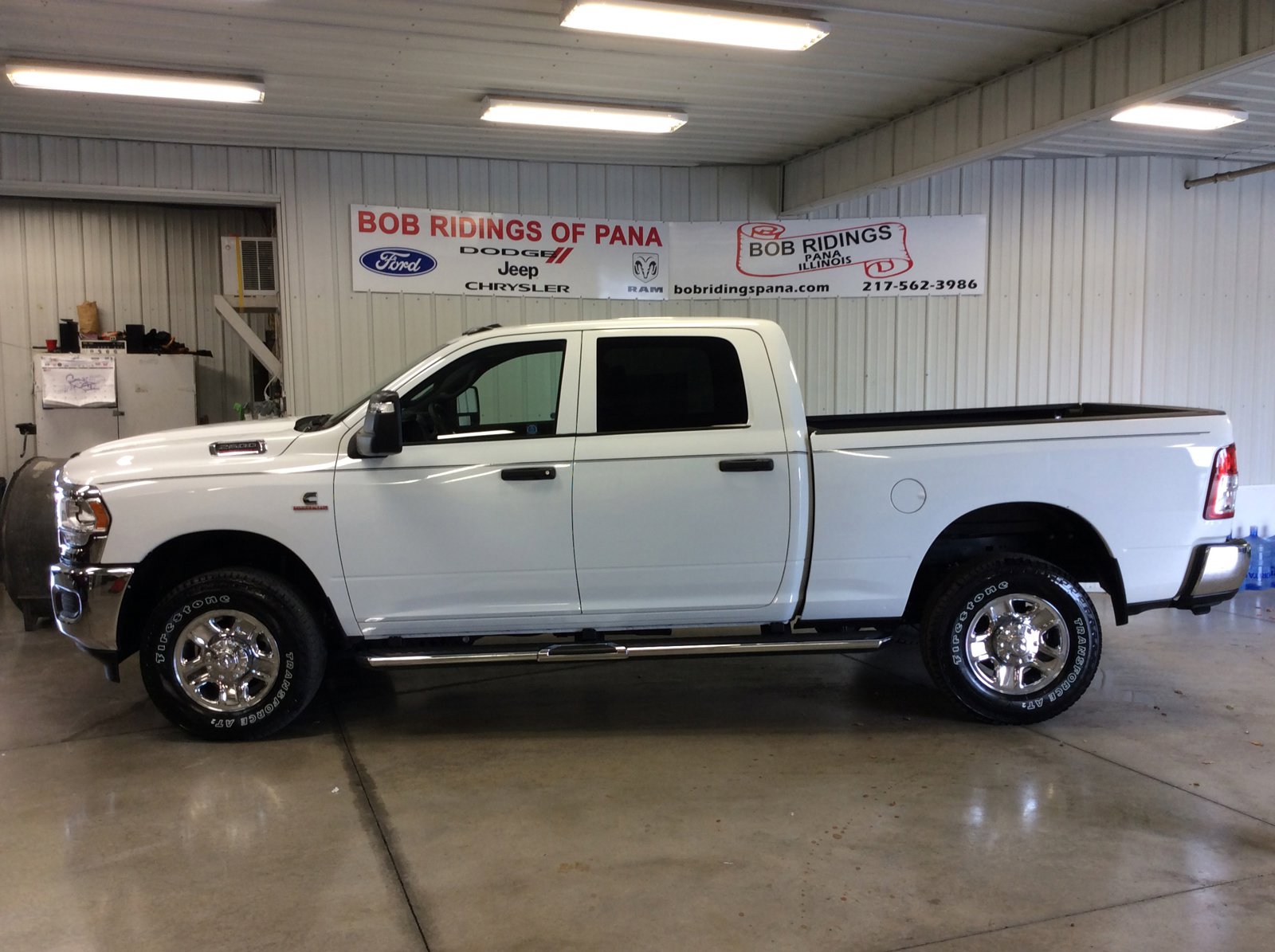 2024 Ram 2500 Tradesman photo 2