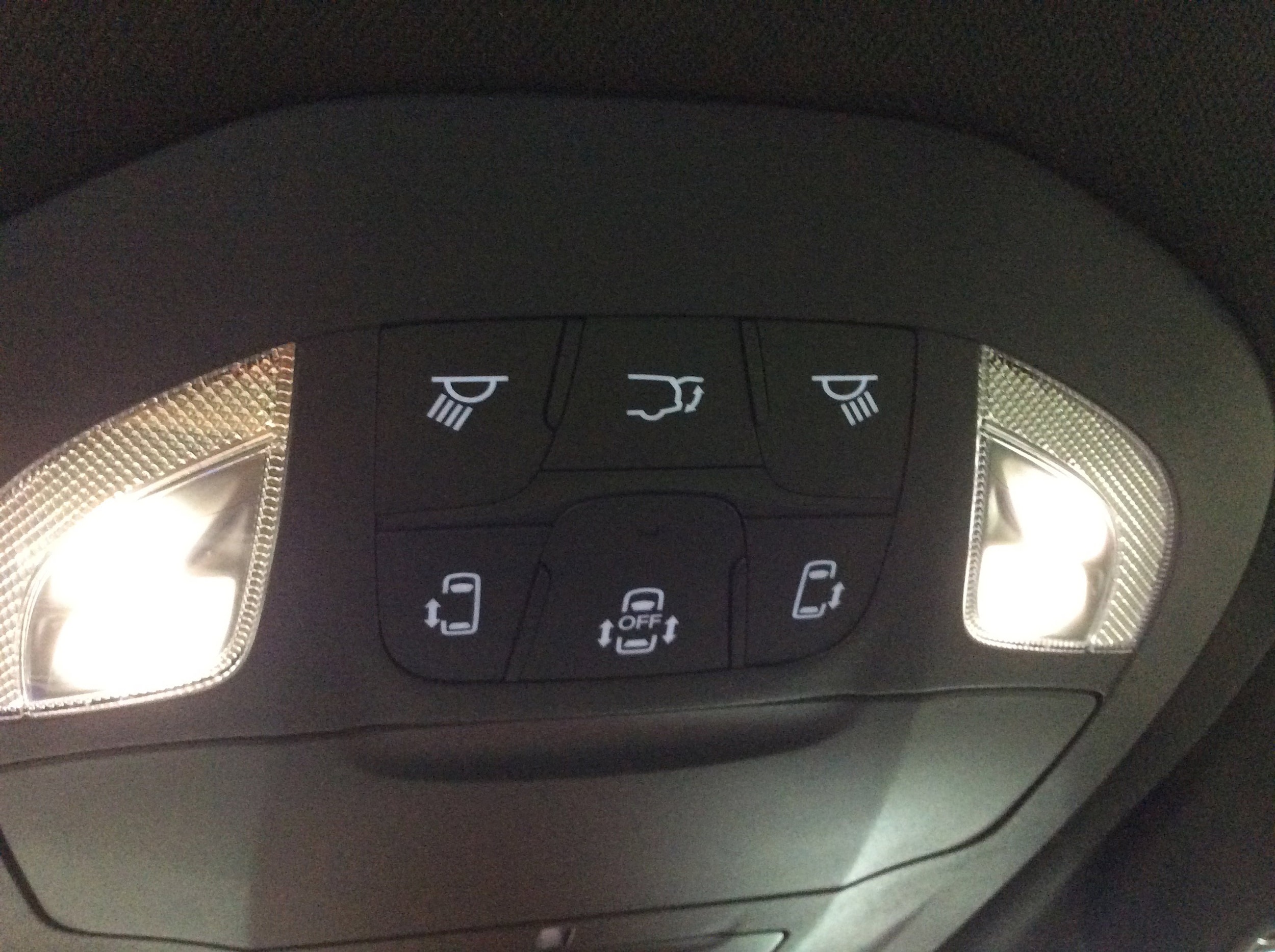 2025 Chrysler Voyager LX - Photo 19