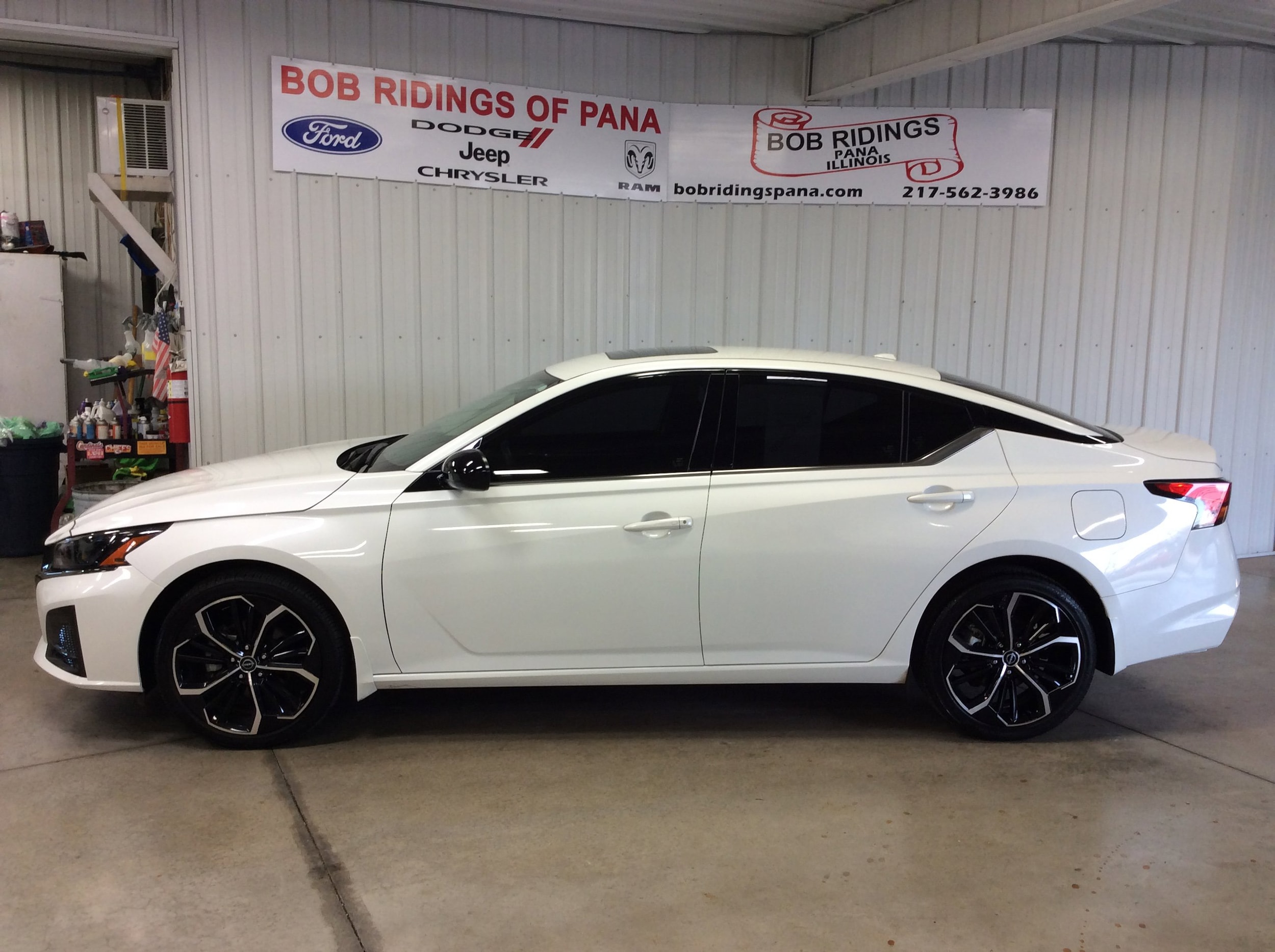 Used 2024 Nissan Altima SR with VIN 1N4BL4CW3RN389715 for sale in Pana, IL