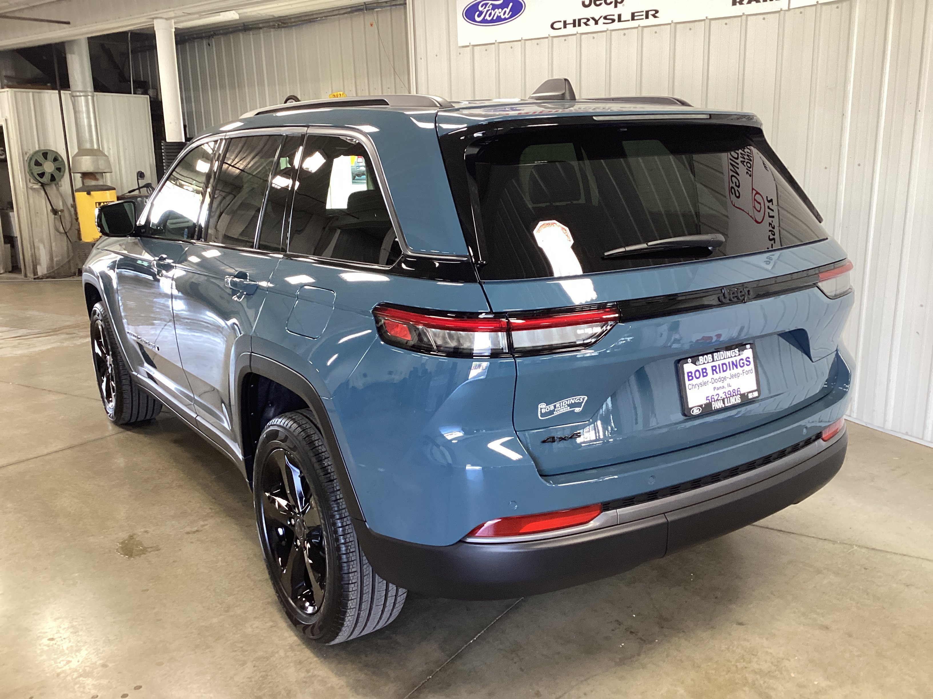New 2027 Jeep Grand Cherokee Limited SUV