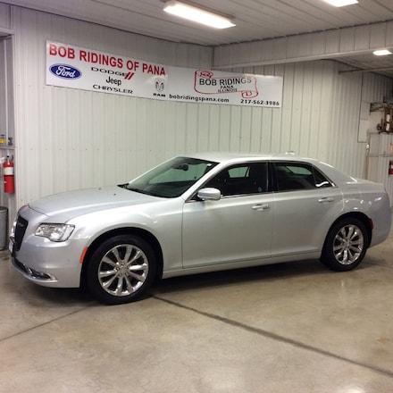 2019 Chrysler 300 Touring L Sedan