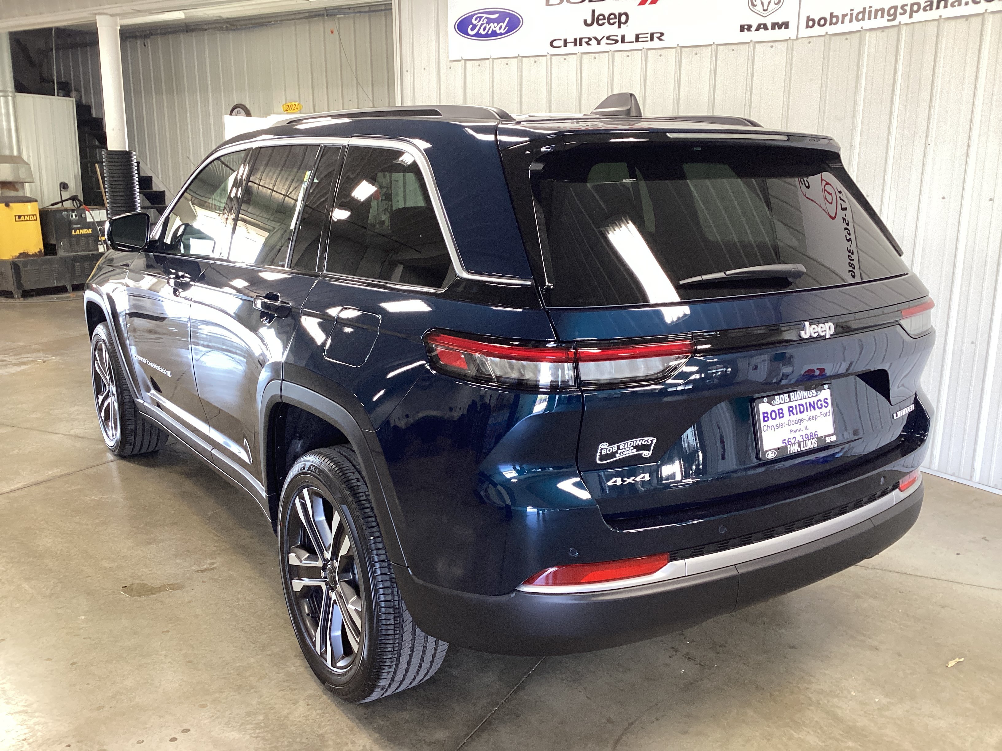 New 2027 Jeep Grand Cherokee Limited SUV