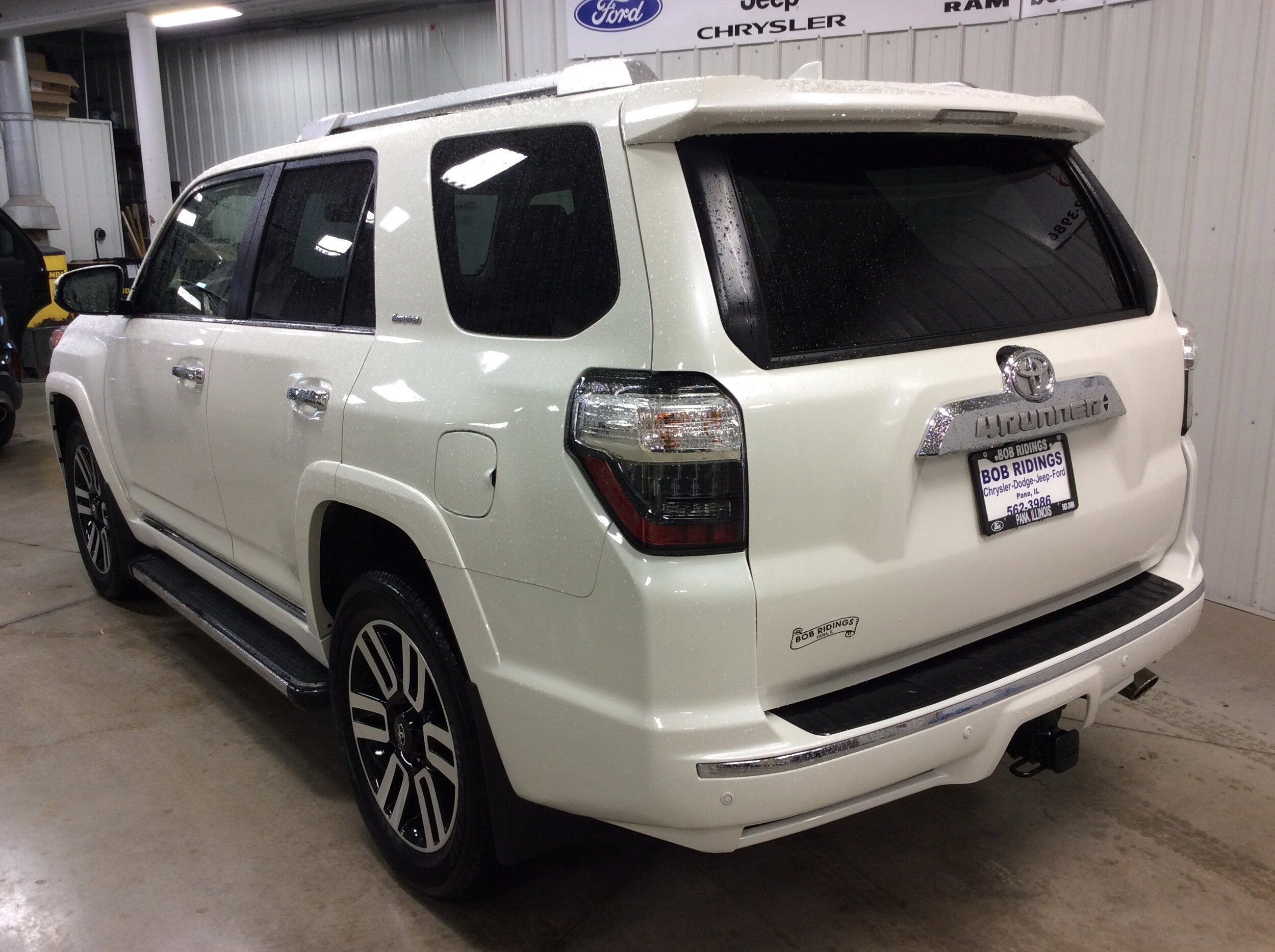 2023 Toyota 4Runner Limited photo 3