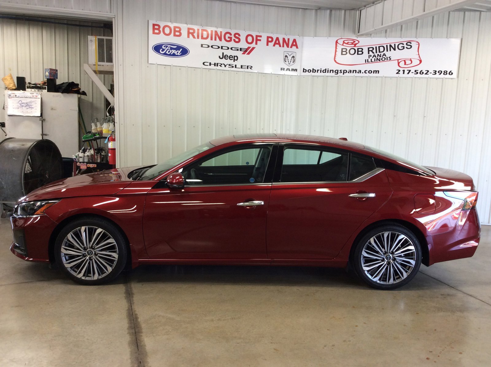 Used 2024 Nissan Altima SL with VIN 1N4BL4EV0RN352061 for sale in Pana, IL