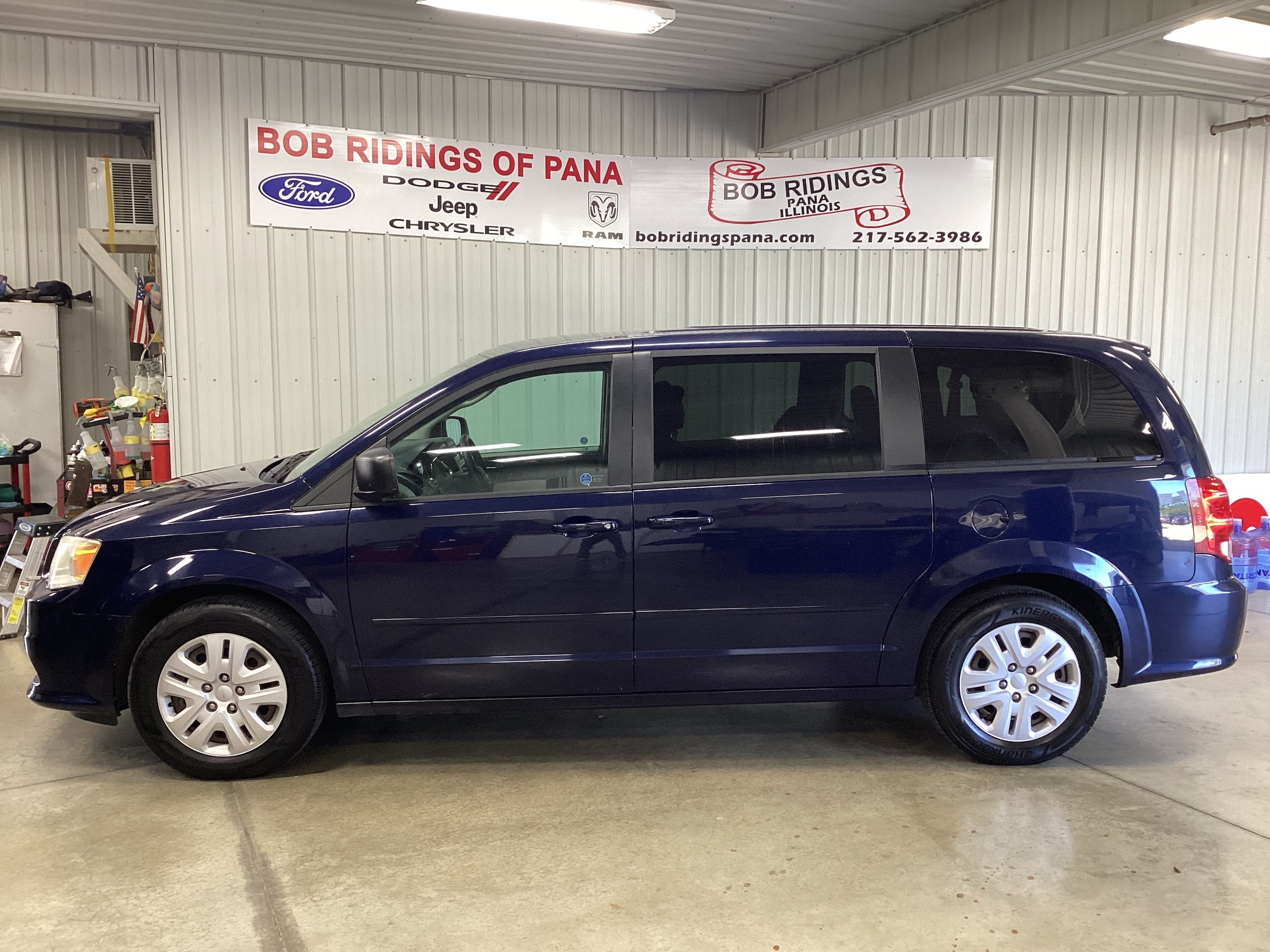 Used 2014 Dodge Grand Caravan SE with VIN 2C4RDGBG5ER306512 for sale in Pana, IL